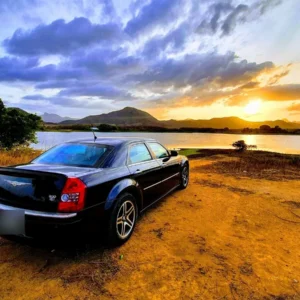Chrysler 300C blindado — O Carro da Noiva